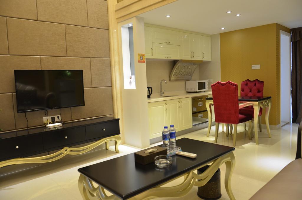 Private Enjoy Home Apartment Фошан Стая снимка
