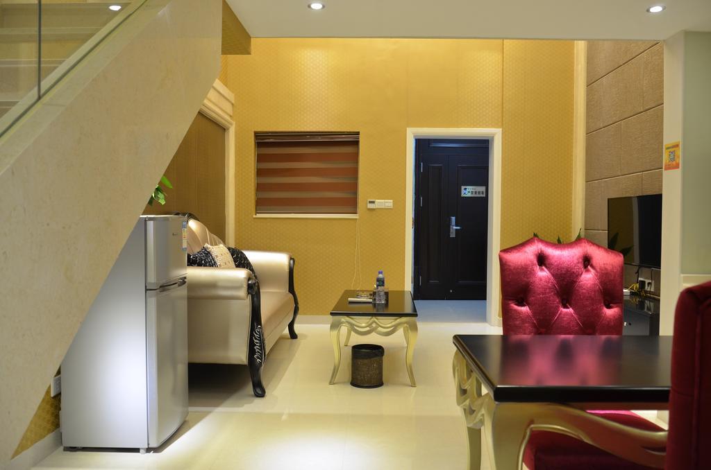 Private Enjoy Home Apartment Фошан Стая снимка