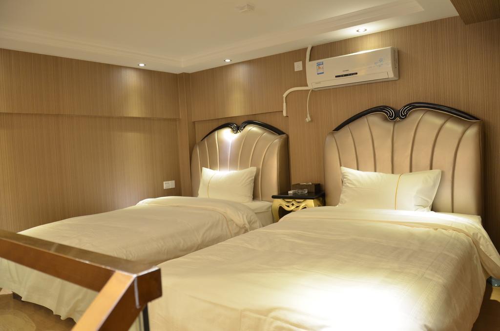 Private Enjoy Home Apartment Фошан Стая снимка